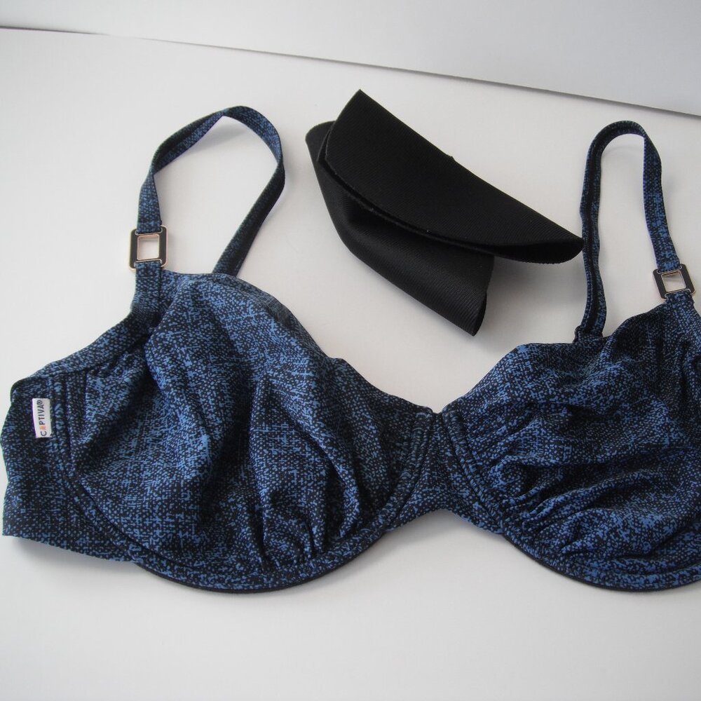 Captiva by Christina Bikini Top Size - L Underwire